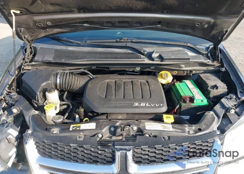 2017 Dodge Grand Caravan Sxt z USA, uszkodzony, nr VIN 2C4RDGCG1HR728795